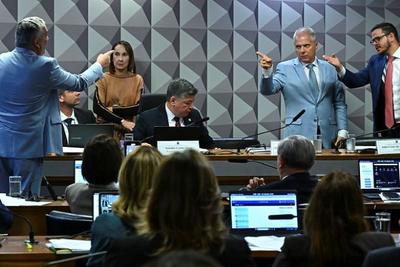 Habeas corpus, bate-boca e pedido de prisão marcam depoimento de Alessandro Stefanutto à CPMI do INSS