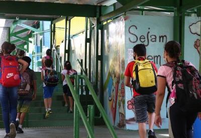 Ataques violentos em escolas estão crescendo no Brasil desde 2022