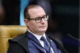 Imagem da notícia Zanin nega pedido para instalar CPI do Master e devolve decisão a Motta