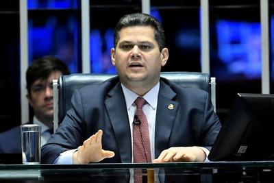 Alcolumbre diz que Senado votará suspensão do decreto do IOF nesta quarta se Câmara aprovar proposta 