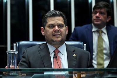 Sem acordo, Alcolumbre adia votação de projeto que autoriza cassinos e bingos no Brasil  