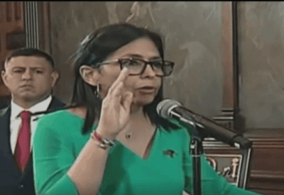 Delcy Rodríguez toma posse como presidente interina da Venezuela após prisão de Maduro