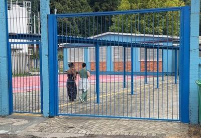 Professora esfaqueada em escola do Rio Grande do Sul presta depoimento
