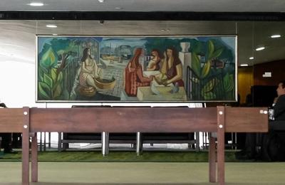 De volta ao lar: primeiras obras restauradas chegam ao Palácio do Planalto após 8/1