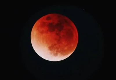 "Lua de Sangue": primeiro eclipse total da Lua de 2025 acontece nesta sexta-feira (14)