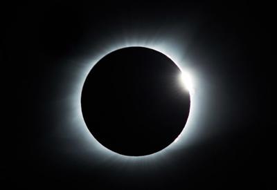 Eclipse solar total acontece nesta segunda-feira (8); veja onde assistir