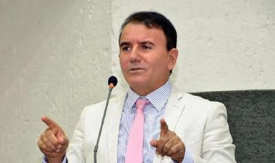 Prefeito de Palmas é alvo da PF por suspeita de vazar informações sigilosas do STJ