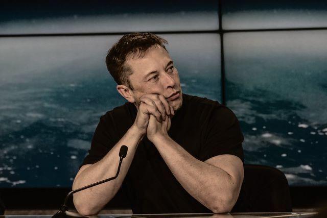 Elon Musk diz que recusou convite para ilha de Jeffrey Epstein