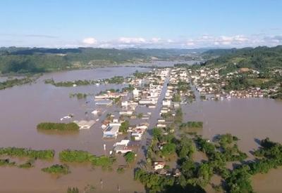 Chuva persiste e causa estragos nos estados do sul