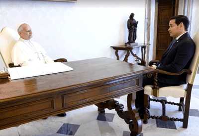 Marco Rubio se reúne com papa Leão XIV em meio a ataques de Trump ao líder do Vaticano