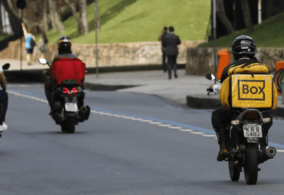 Câmara do Rio proíbe exigência de subida de entregador até apartamentos