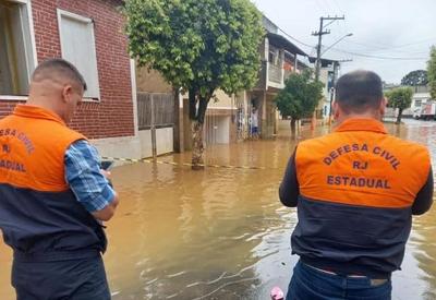Corpo de Bombeiros confirma 18 mortes após chuva em Petrópolis (RJ)