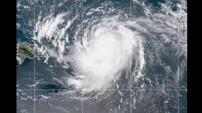Furacão Erin, de categoria cinco, ameaça o Caribe com ventos de 255 km/h