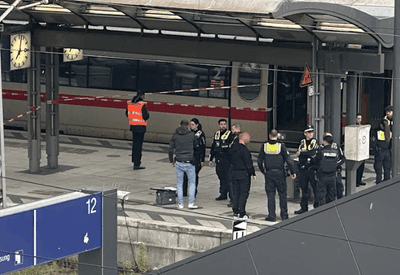Mulher esfaqueia passageiros em estação central de Hamburgo na Alemanha