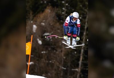 Lenda do esqui alpino sofre queda grave no downhill na Olimpíada de Inverno