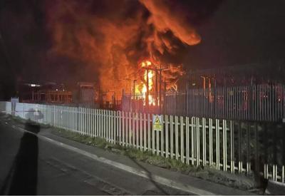 Mais de 1.350 voos são interrompidos após incêndio acabar com luz de Aeroporto em Londres