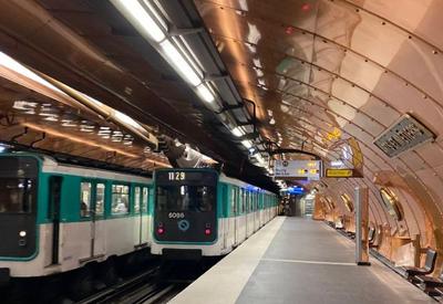 Homem é detido após ataque com faca contra mulheres no metrô de Paris