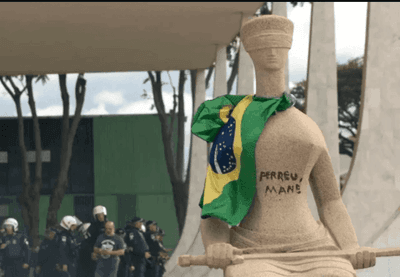 Fux pede vista e para julgamento de mulher que pichou estátua do STF