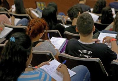 Estudantes se preparam para o segundo dia de provas do Enem