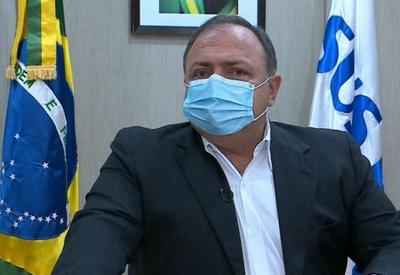 Ex-ministro da Saúde, Eduardo Pazuello sofre acidente de moto no Rio