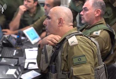 Exército de Israel faz breve operação por terra na Faixa de Gaza