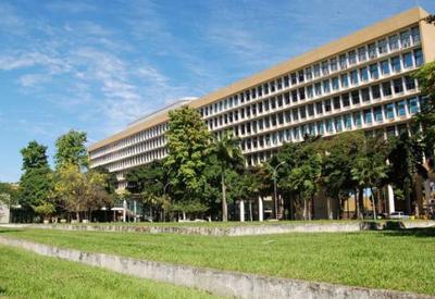 Universidade Federal do RJ enfrenta corte de luz e água por falta de pagamento