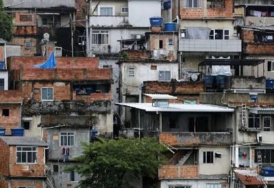 83% dos moradores de favelas do RJ ouviram tiros durante a pandemia