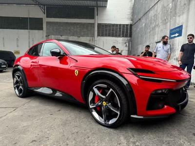 Polícia Civil do Recife pode usar Ferrari de R$ 7 milhões apreendida em operação contra Deolane e Gusttavo Lima