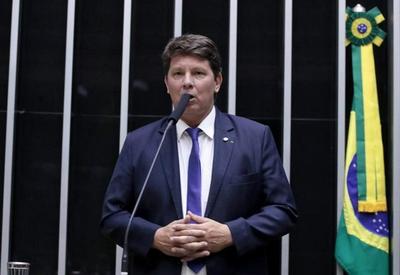 Deputado Mario Frias é internado com quadro de trombose arterial; entenda a doença