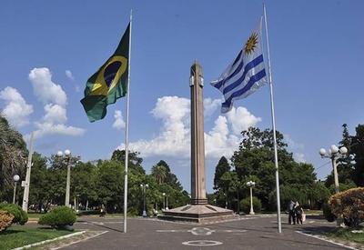 Uruguai decide fechar fronteiras e limitar reuniões para conter covid-19