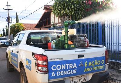Governo do DF contrata mais dez carros de fumacê para reforçar combate ao mosquito da dengue