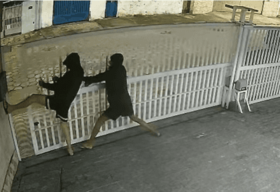 Furto de veículos: facilidade para abrir portões assusta moradores em SP