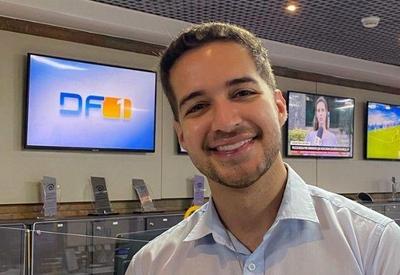 Jornalista Gabriel Luiz recebe alta e deixa hospital em Brasília