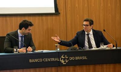 Galípolo diz que não vê "ataque especulativo" na disparada do dólar 