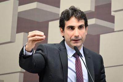 Galípolo diz que afastamento de servidores do BC ligados ao Master foi “gravíssimo”