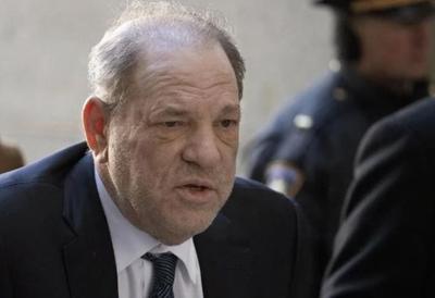 Harvey Weinstein se declara inocente de nova acusação de crime sexual em Nova York