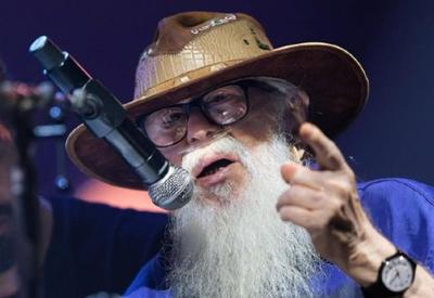 Hermeto Pascoal, lenda da música brasileira, morre aos 89 anos