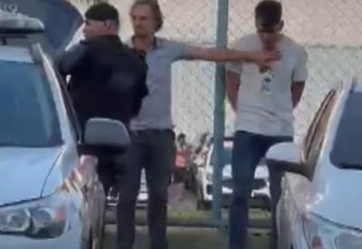 Homem é preso após se recusar a ser abordado por policial negro