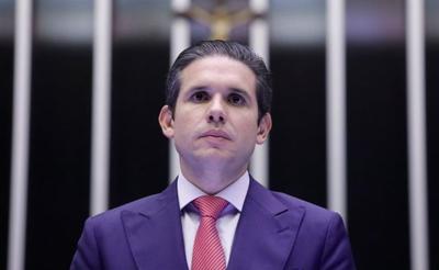 "Aumentar impostos é empobrecer o país", diz Hugo Motta