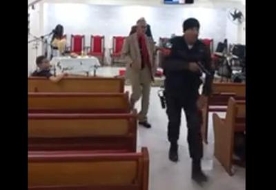 Vídeo: tiroteio assusta fiéis de igreja evangélica em Arraial do Cabo (RJ)