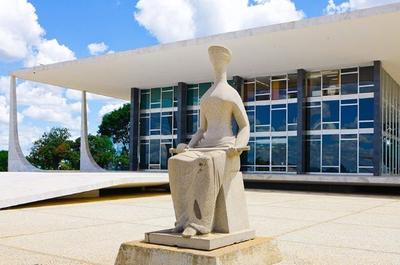 Moraes complementa voto e defende revista íntima para visitas em presídios 