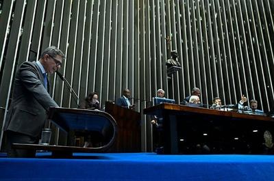 Senado aprova projeto de lei que reajusta salário de servidores públicos