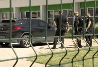 Suspeito é morto dentro de delegacia em SP após tentar pegar arma de policial