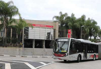 Tarifa de ônibus em SP fica mais cara em janeiro e pode chegar a R$ 5,20 
