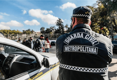 Pesquisa Quaest: 86% dos brasileiros acreditam que a polícia prende criminosos, mas que a Justiça solta