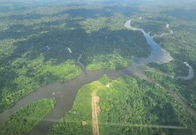 Passageiros de helicóptero desaparecido na Amazônia são encontrados vivos