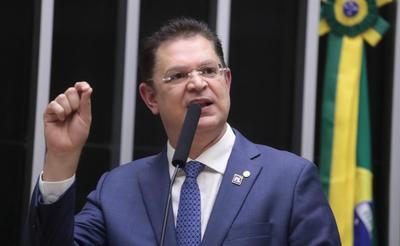 Em meio a embate com o governo, líder do PL quer limitar ações de partidos no STF
