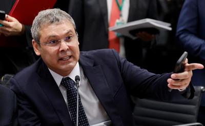 Governo busca apoio no Congresso para votar projeto que corta benefícios fiscais