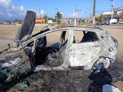 SBT News madrugada: Motorista atropela grupo durante evento e tem carro incendiado no litoral de SP