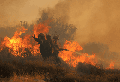 Onda de calor na Europa: Incêndio na Grécia força retirada de milhares 